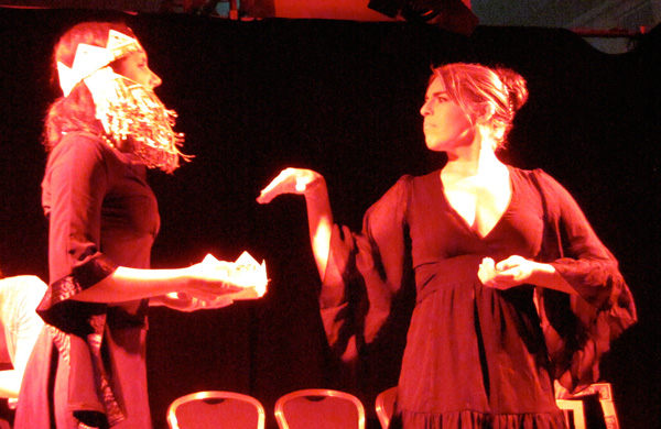 Blue Beard Babes Aufführung